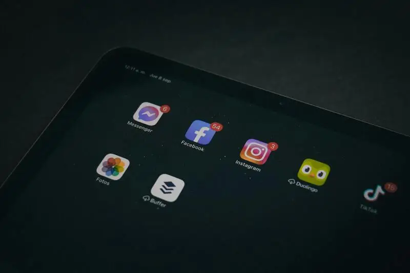 Instagram vs. TikTok Choosing the Right Platform for Your Brand